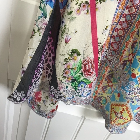 Johnny Was Floral Mixed Medai Split Neck Scallop Hem Georgette Blouse Size Small - Picture 6 of 11